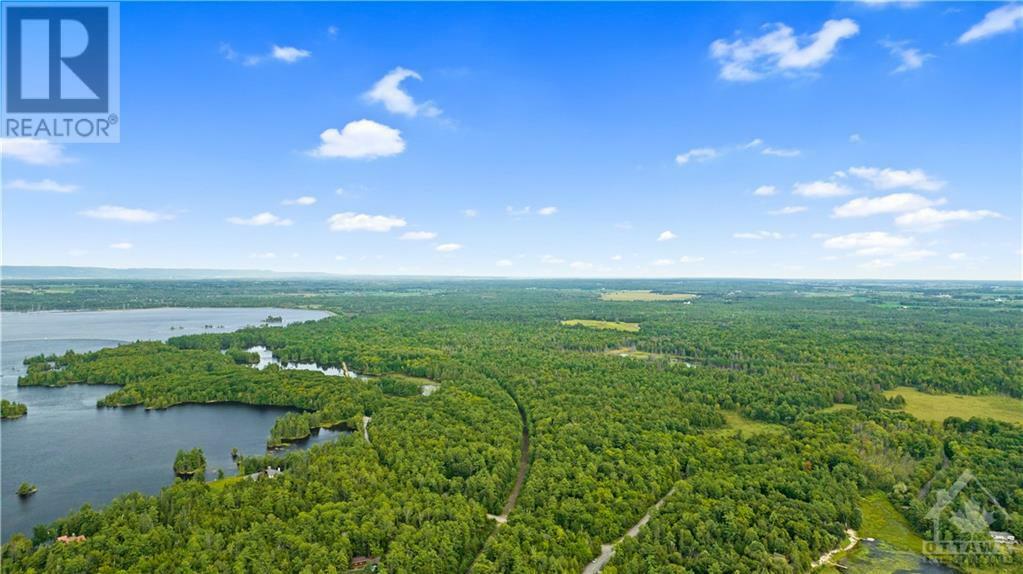 Property Photo:  5556 Loggers Way  ON K1T3H6 