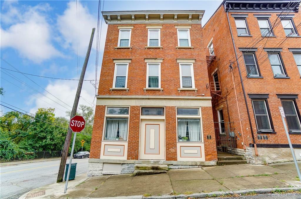 Property Photo: 561 Milton Street O OH 45202