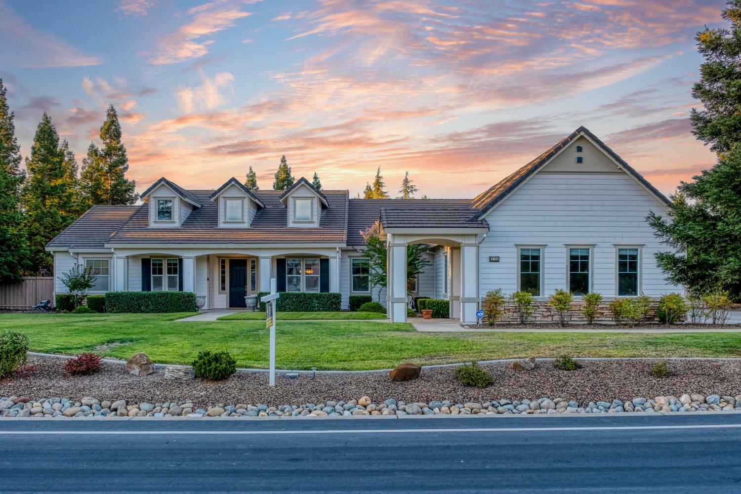 9739 9743 Silvertrail Lane  Elk Grove CA 95624 photo