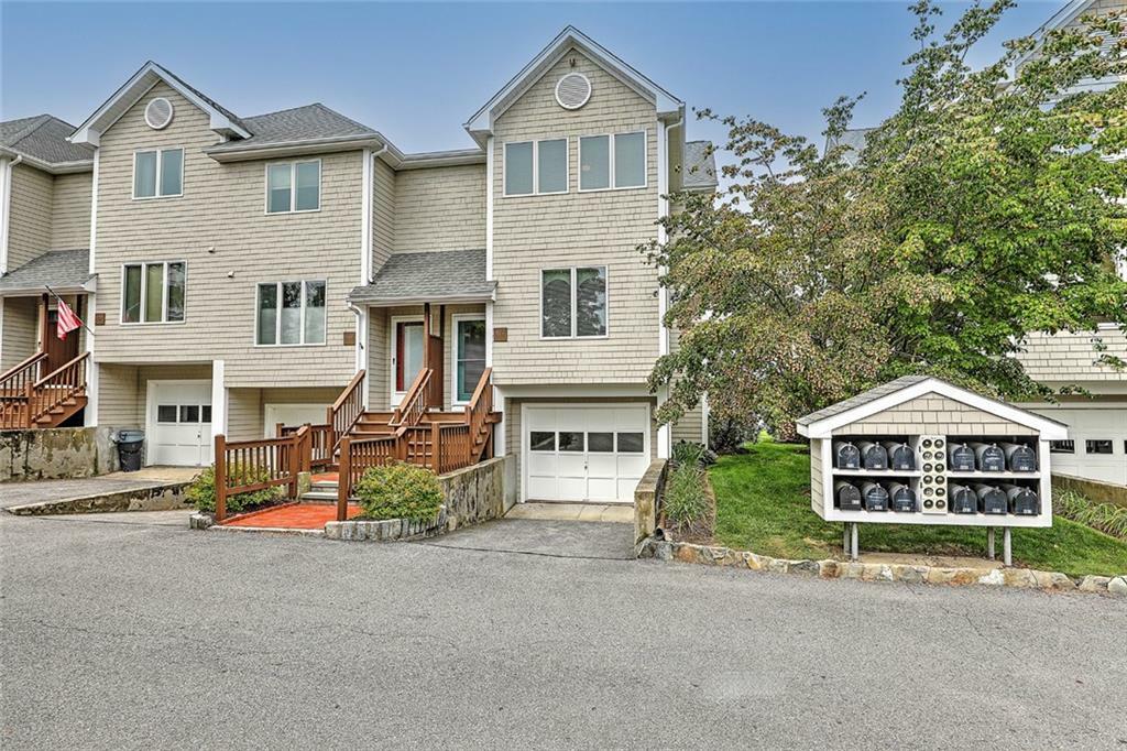 Property Photo: 467 North Lane RI 02809