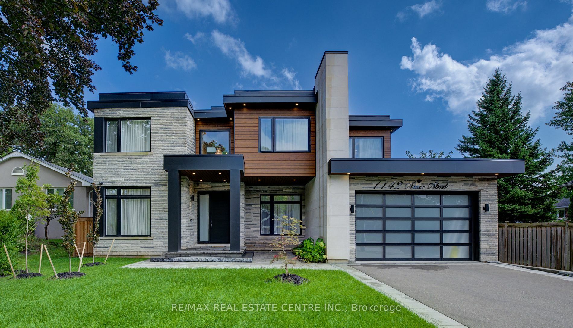 Property Photo: 1142 Shaw St ON L6L2S2