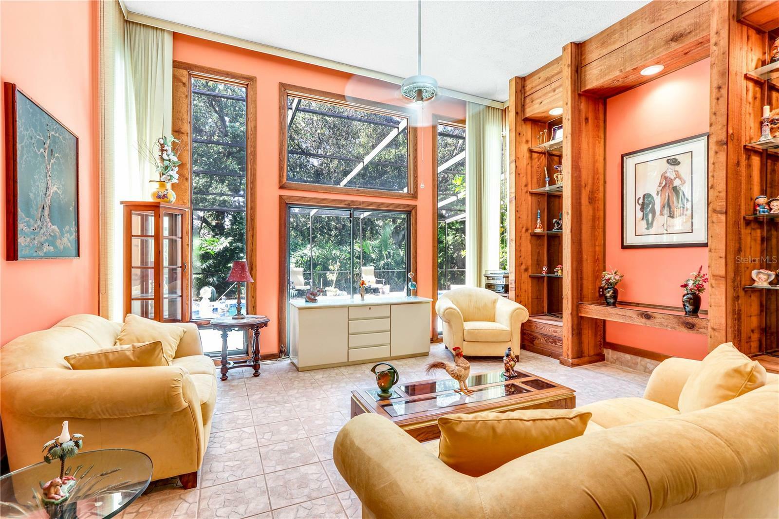 Property Photo: 1115 Duncan Drive FL 32708