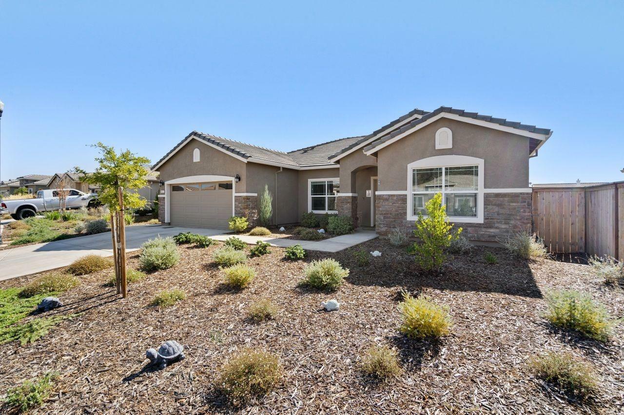 Property Photo:  806 Avalon Drive  CA 95640 