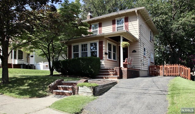 Property Photo:  145 Henry Street  NJ 07604 