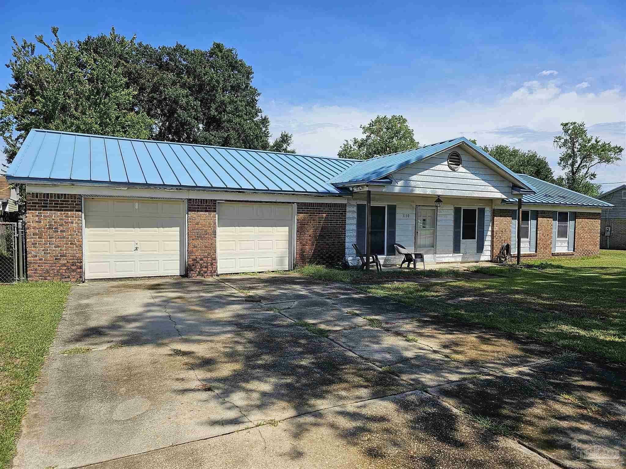 Property Photo:  3130 Valdez St  FL 32526 