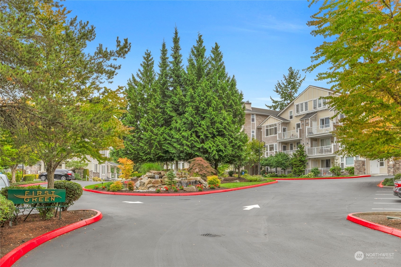 Property Photo: 5600 Harbour Pointe Blvd 2-406 WA 98275