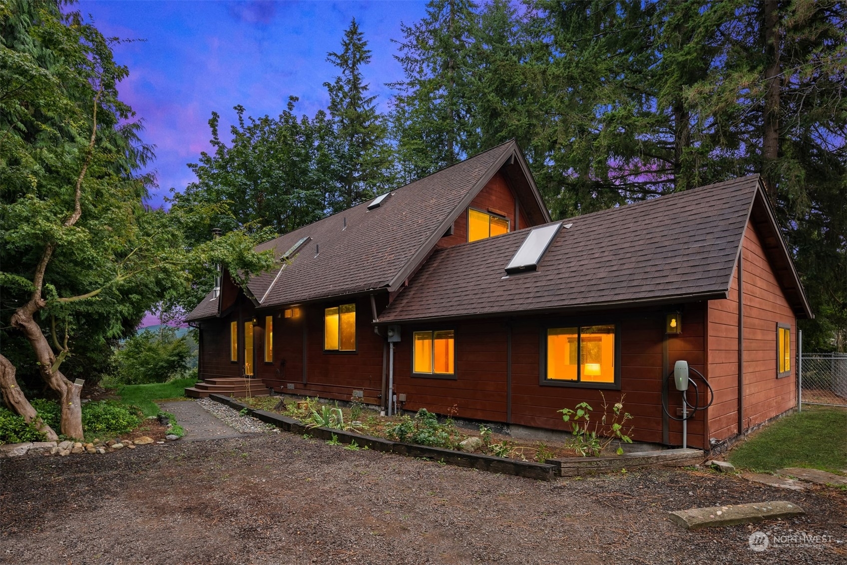 Property Photo:  21310 139th Place SE  WA 98272 