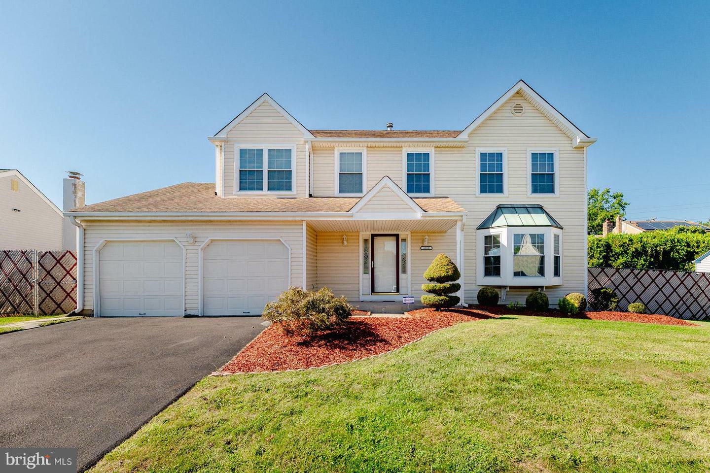 Property Photo: 6260 Fulton Ave W PA 19020