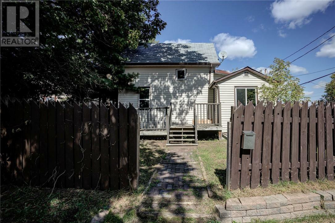 369 Suffolk Lane  Greater Sudbury ON P3C4W3 photo