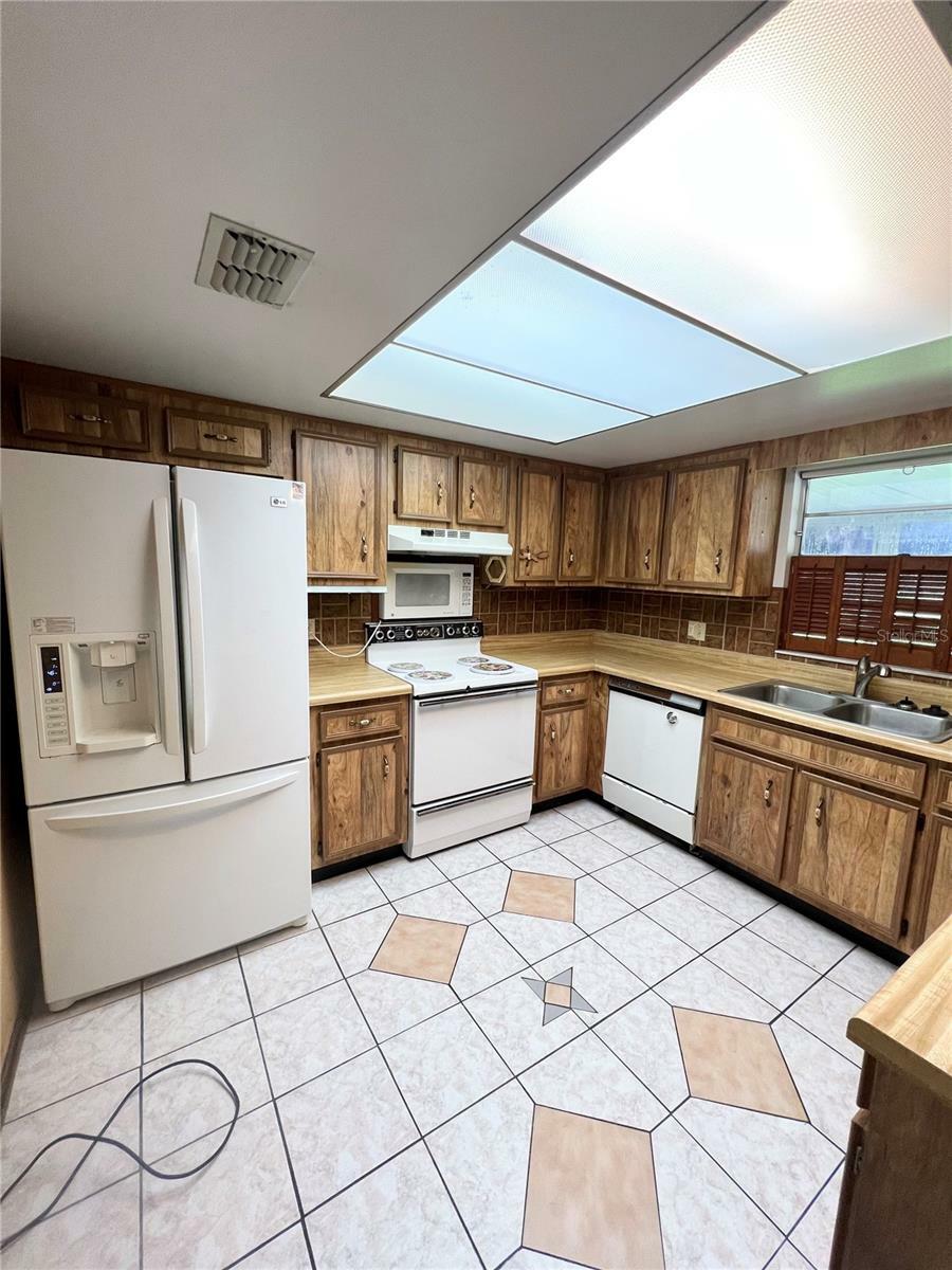 Property Photo:  8744 Havasu Drive  FL 32829 