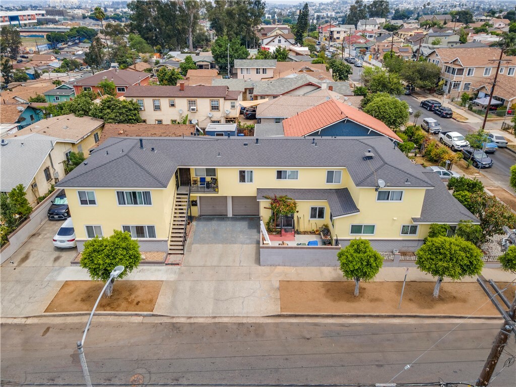 Property Photo: 719 Camulos Street CA 90023