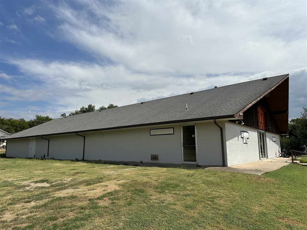 Property Photo:  333 S Washington  OK 74601 