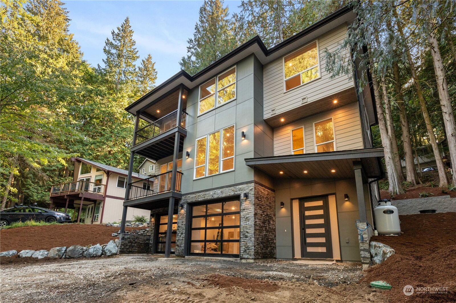 Property Photo:  36 Jasper Ridge Lane  WA 98229 