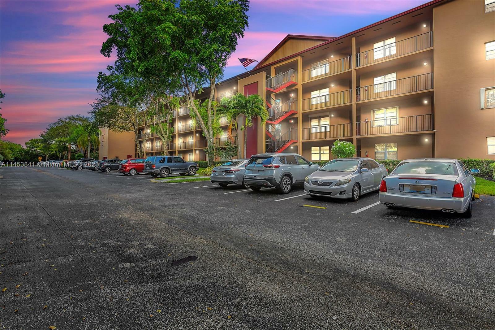 Property Photo: 12750 SW 4th Ct 415J FL 33027