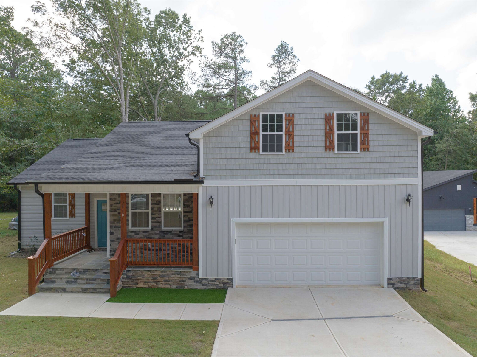 Property Photo: 110 Blackfoot Drive NC 27549