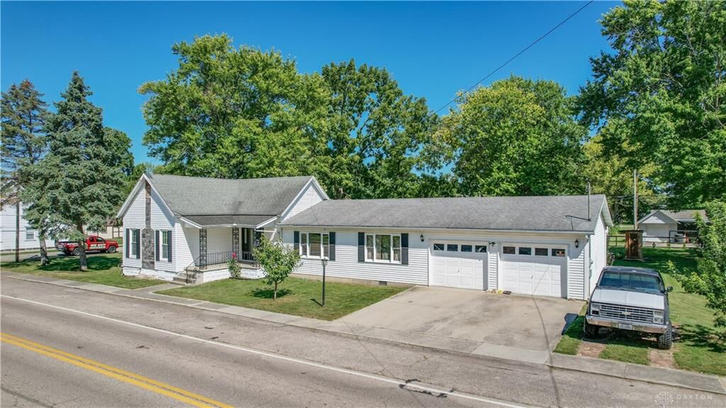 Property Photo: 118 N Mulberry Street OH 45372