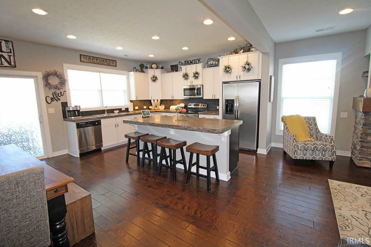 Property Photo: 3001 Paradise Circle IN 47630