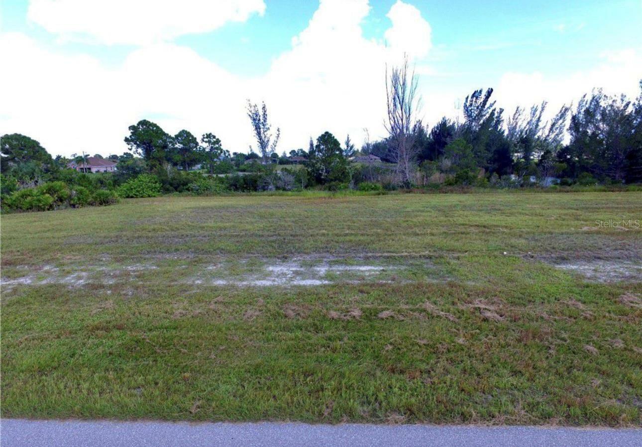 Property Photo:  2017 NW 24th Avenue  FL 33993 