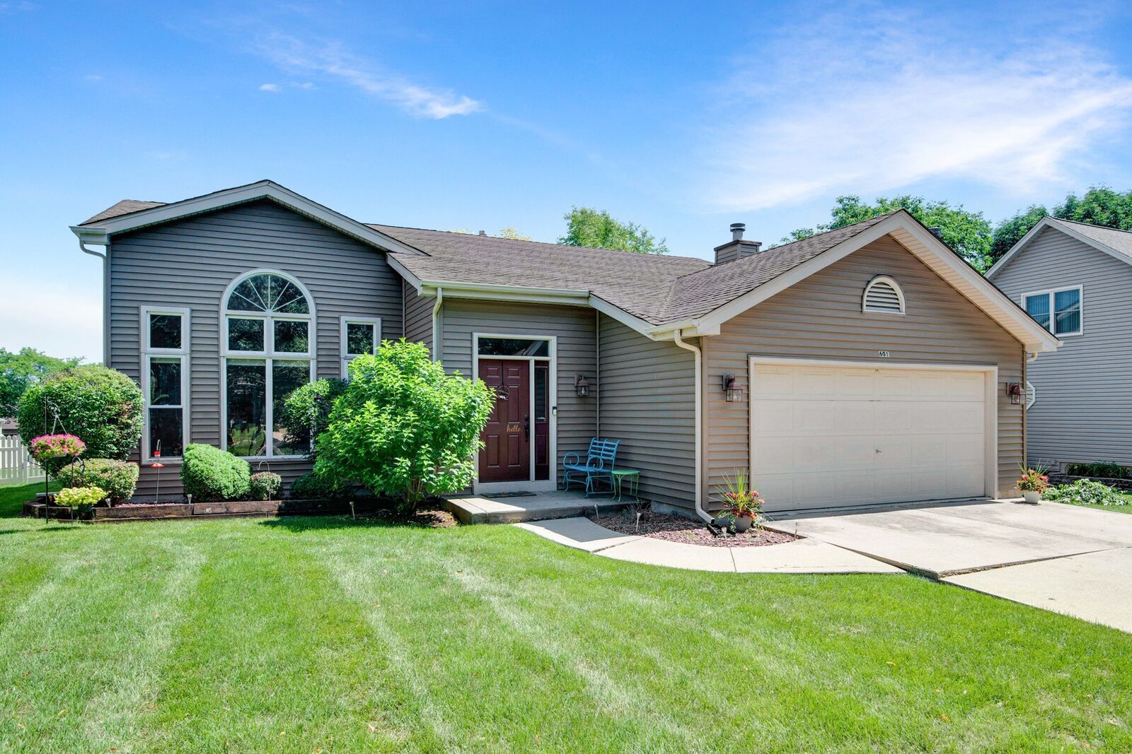 Property Photo:  601 Cleavland Drive  IL 60440 