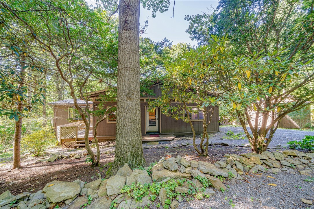 Property Photo:  218 Horse Shoe Bend Rd  PA 15610 