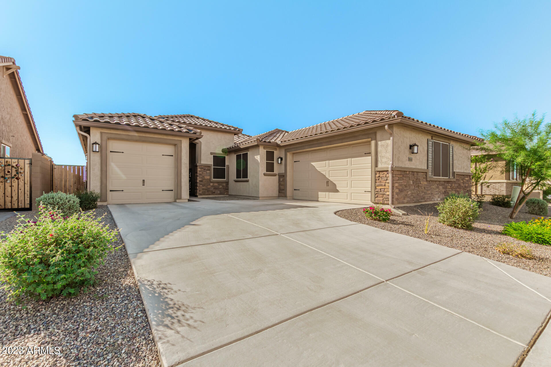 Property Photo:  16040 S 185th Drive  AZ 85338 