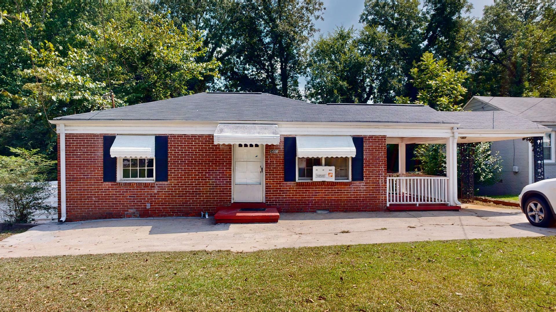 Property Photo: 2444 Semmes Street GA 30344