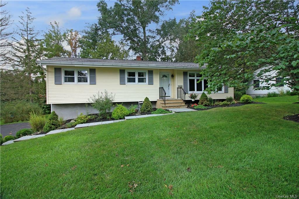 Property Photo:  27 Fair Way  NY 12603 