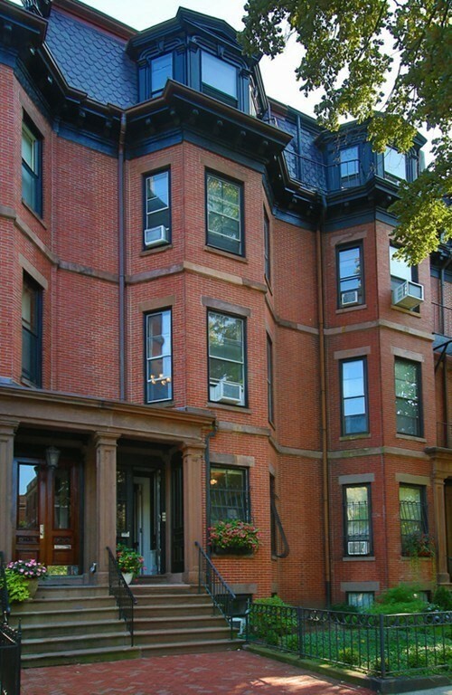 Property Photo: 387 Beacon St 6 MA 02116