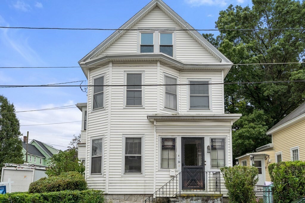 Property Photo:  34 D Street  MA 01851 