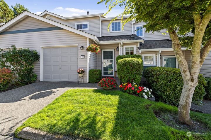 4802 Nassau Avenue NE 103  Tacoma WA 98422 photo