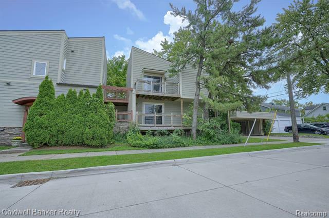 602 E Lincoln Street  Birmingham MI 48009 photo