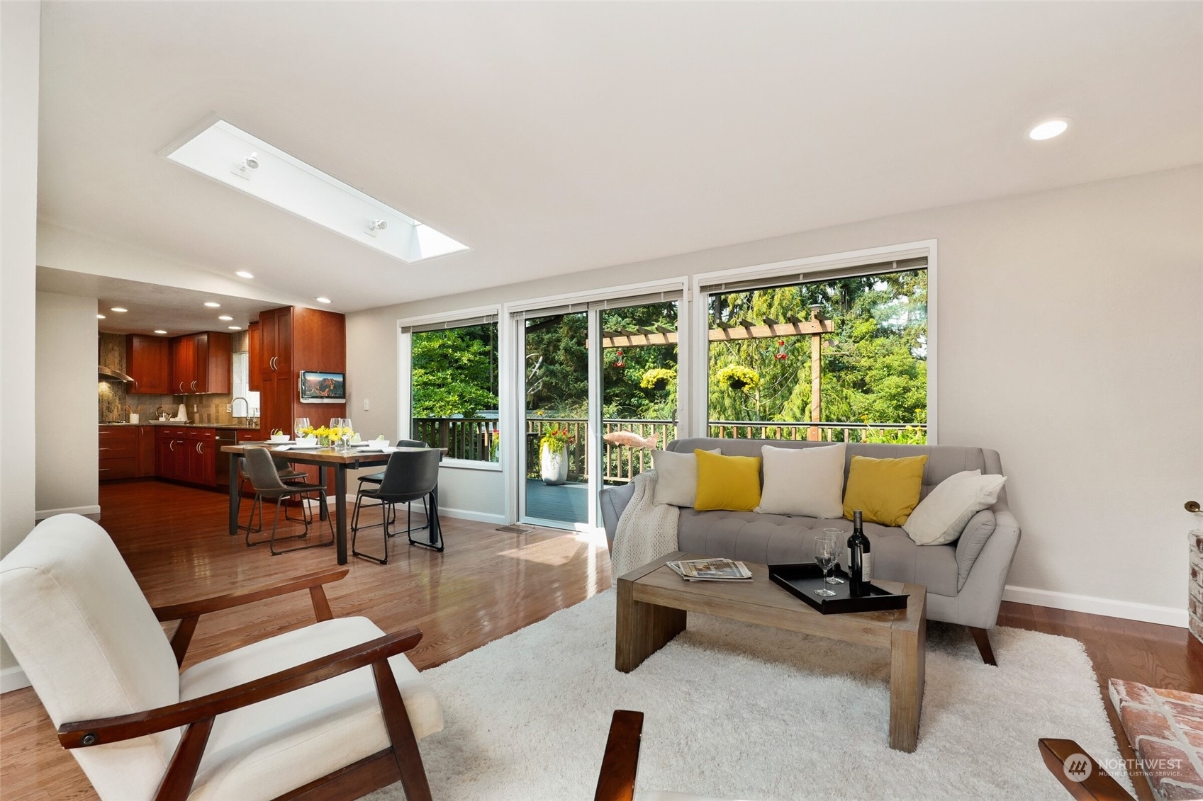 Property Photo:  1914 109th Avenue SE  WA 98004 