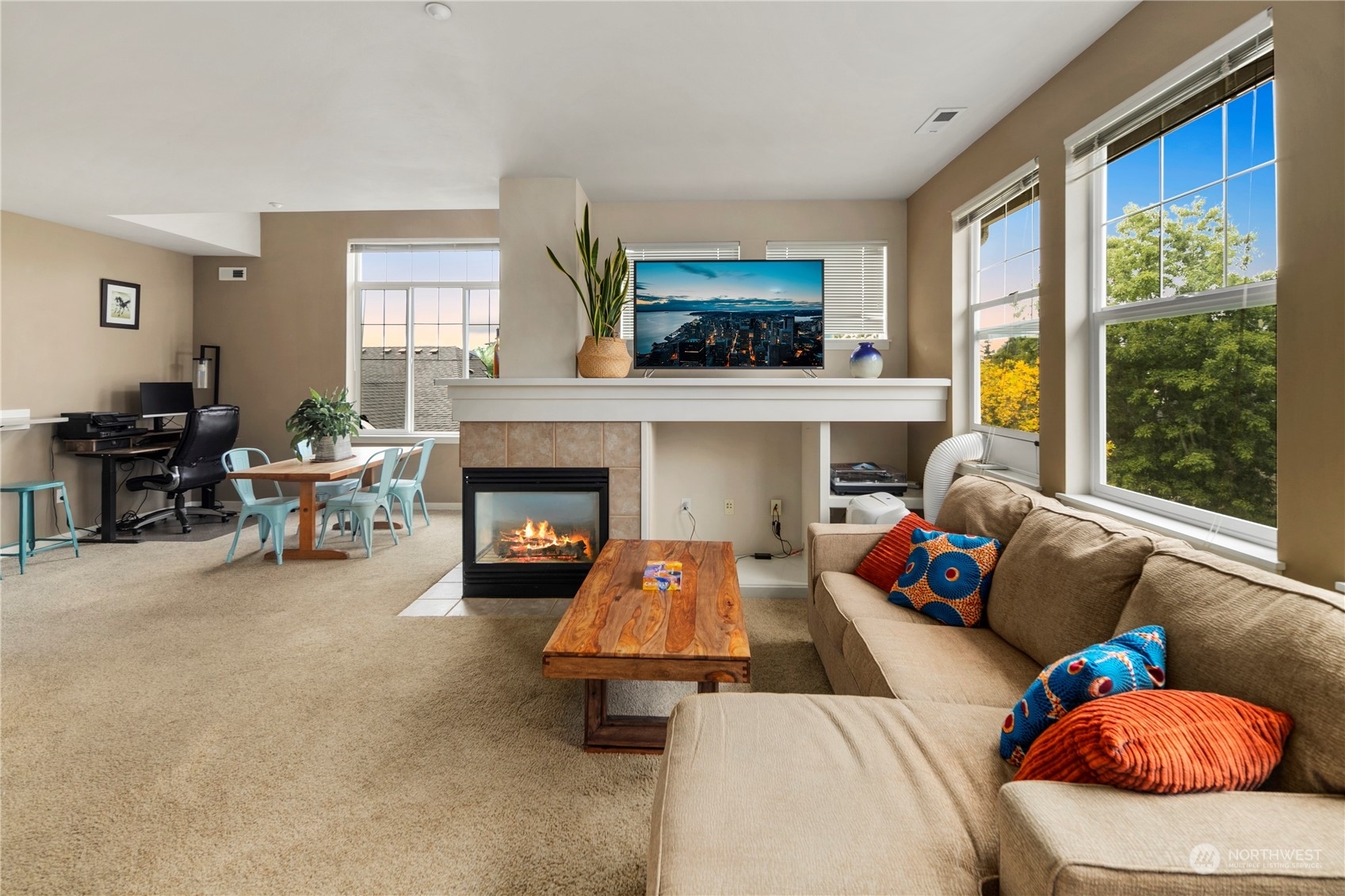 Property Photo: 1601 NE Katsura Street 101 WA 98029
