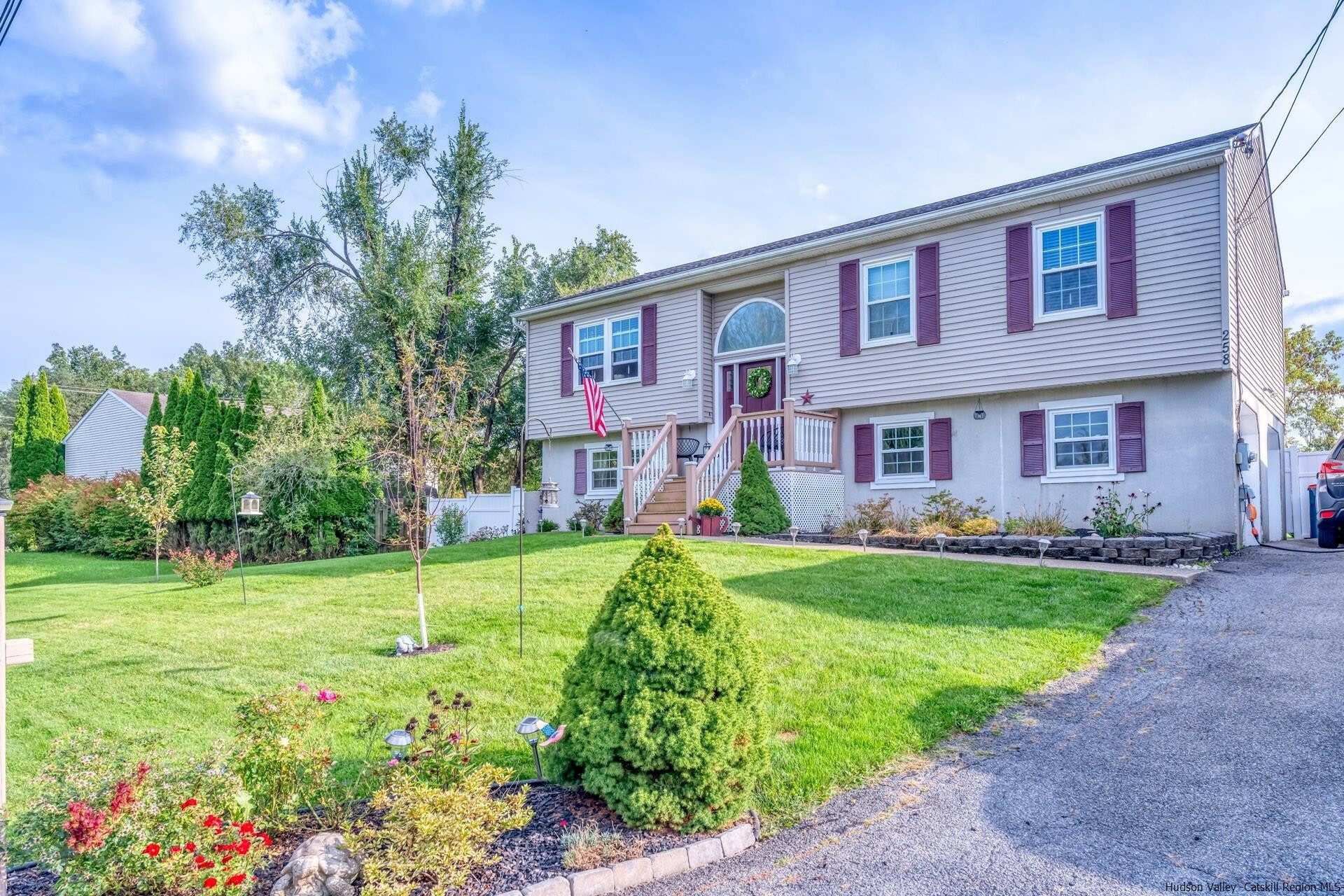 Property Photo:  258 Heather  NY 12401 