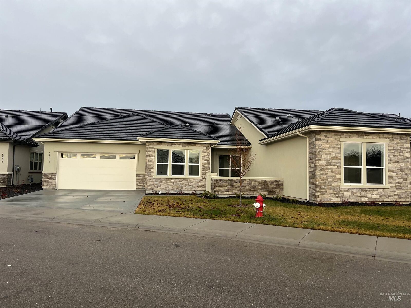 Property Photo:  6651 N Spindrift Way  ID 83646 