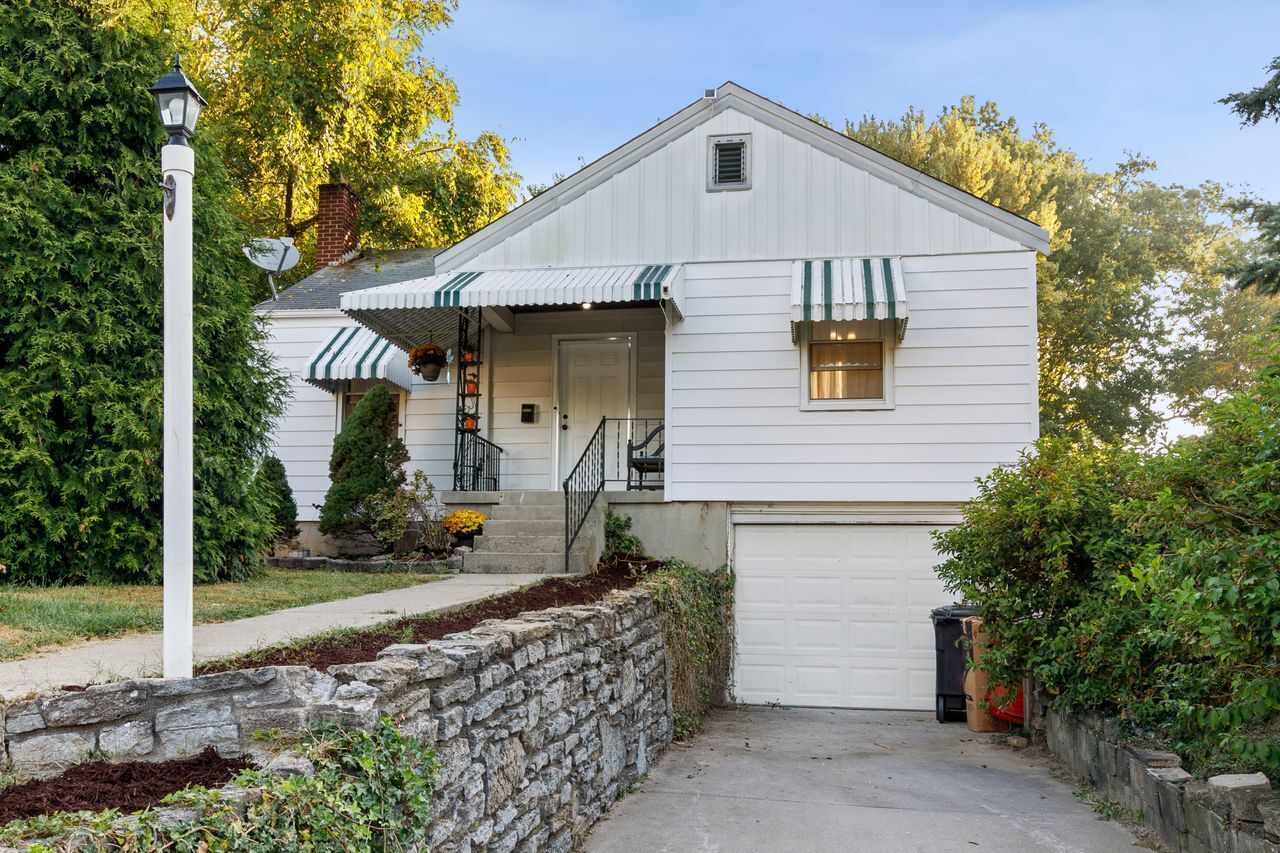 Property Photo: 5512 Eula Ave OH 45248