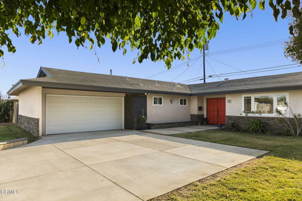 Property Photo:  1217 Coventry Avenue  CA 93004 