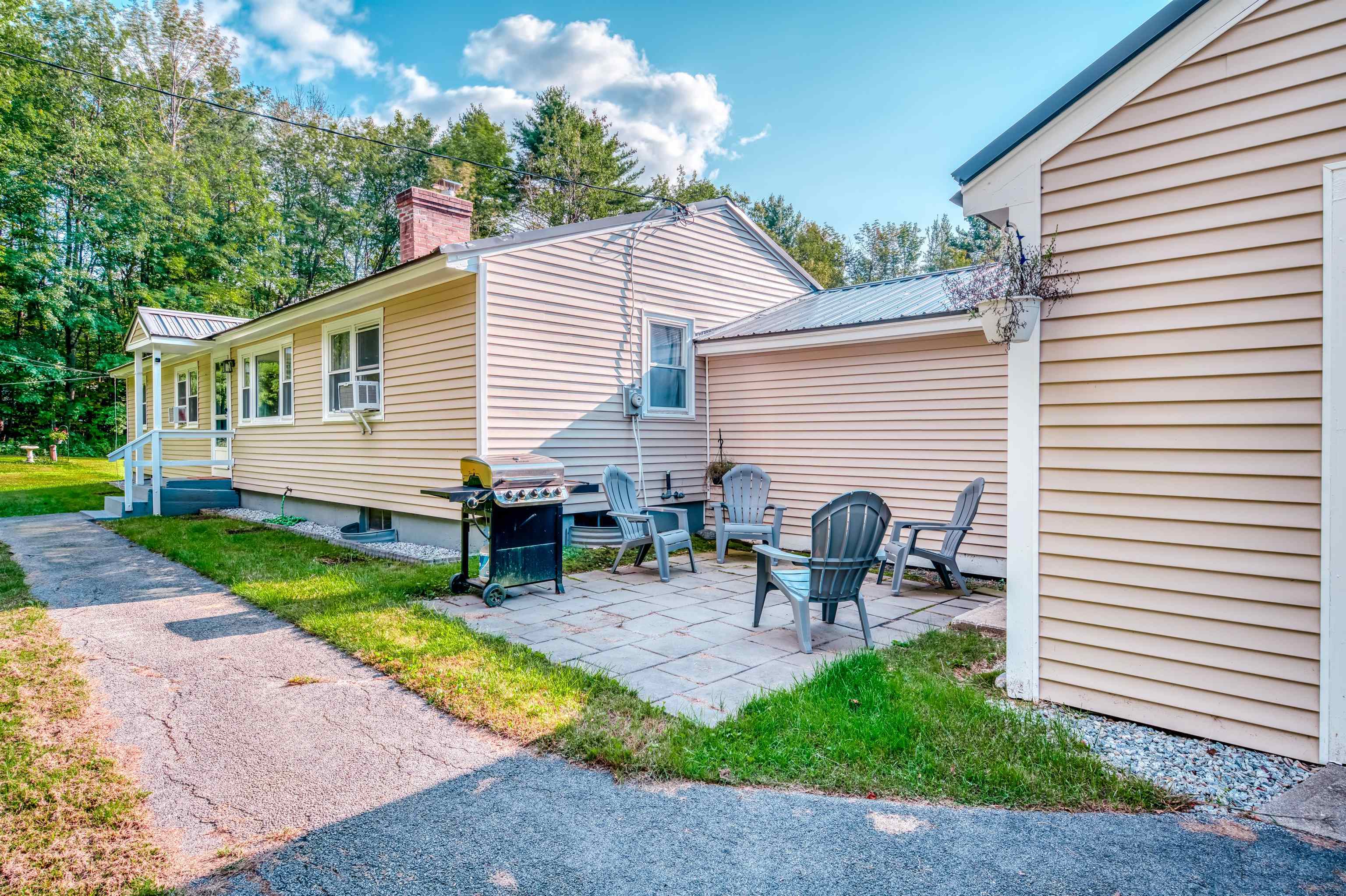 Property Photo:  139 Old Bennington Road  NH 03047 