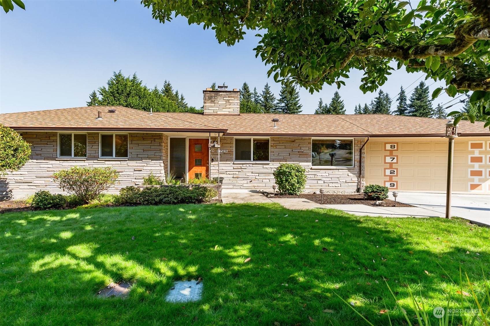 Property Photo: 8729 Del Campo Drive WA 98208
