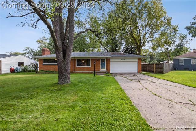 Property Photo:  5539 Sunwood Drive  MI 48329 