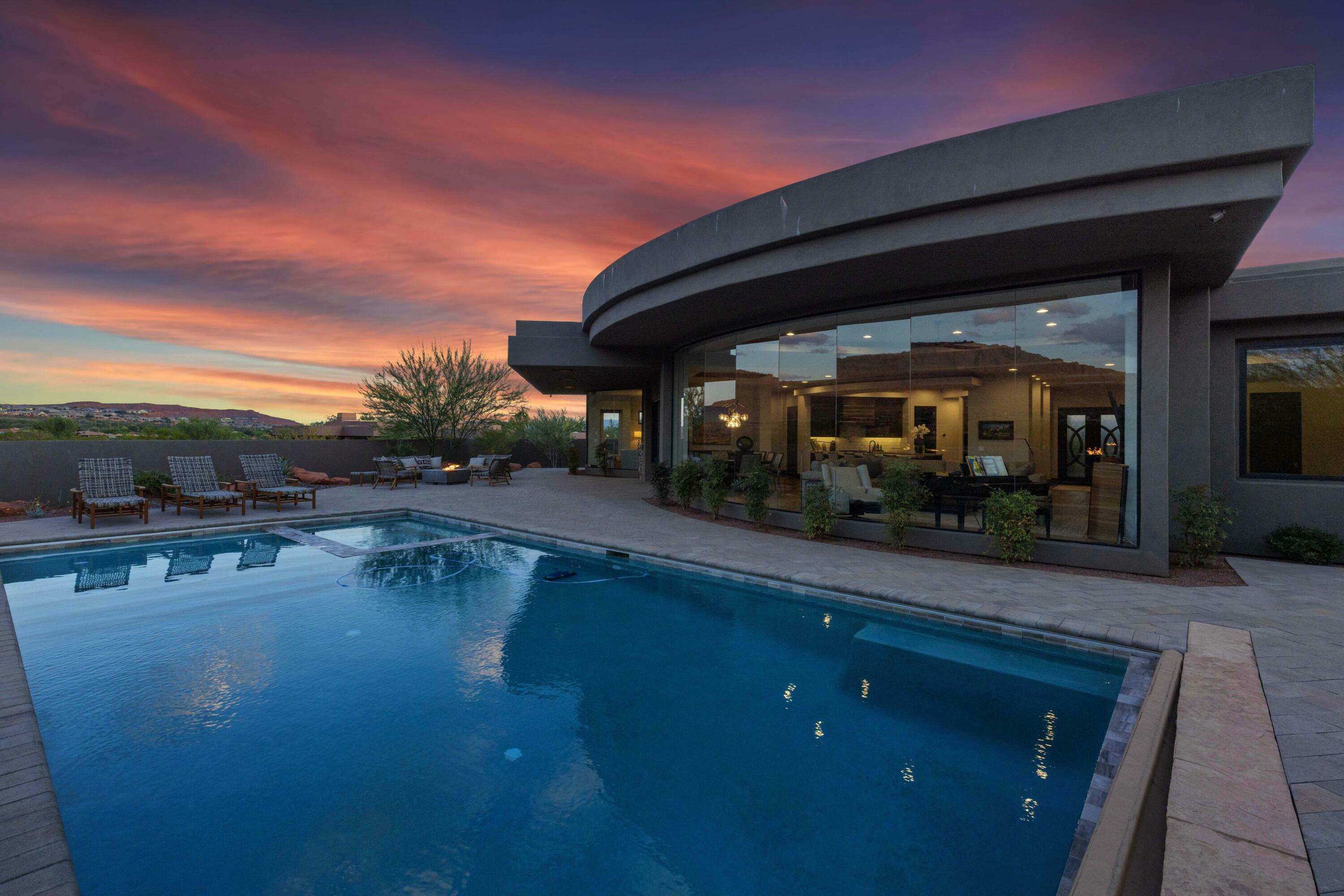 Property Photo: 2570 N Anasazi Trail UT 84770