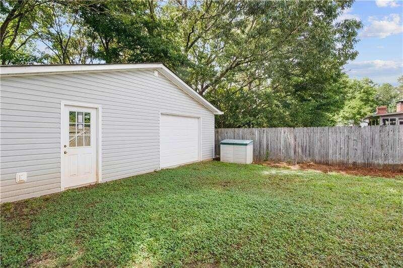 Property Photo:  245 Machelle Lane SW  GA 30064 