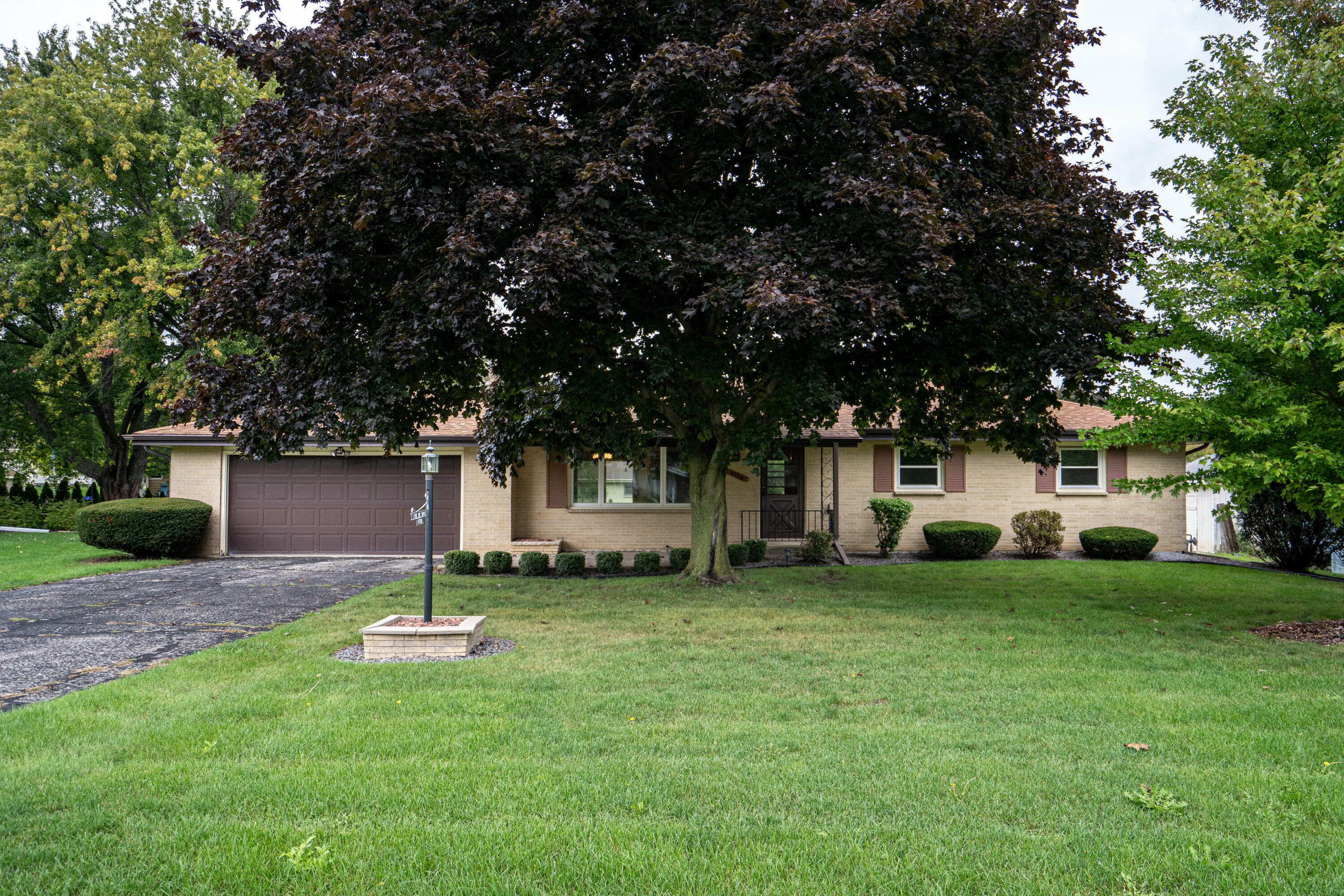 Property Photo:  8720 Ranchwood Dr  WI 53406 