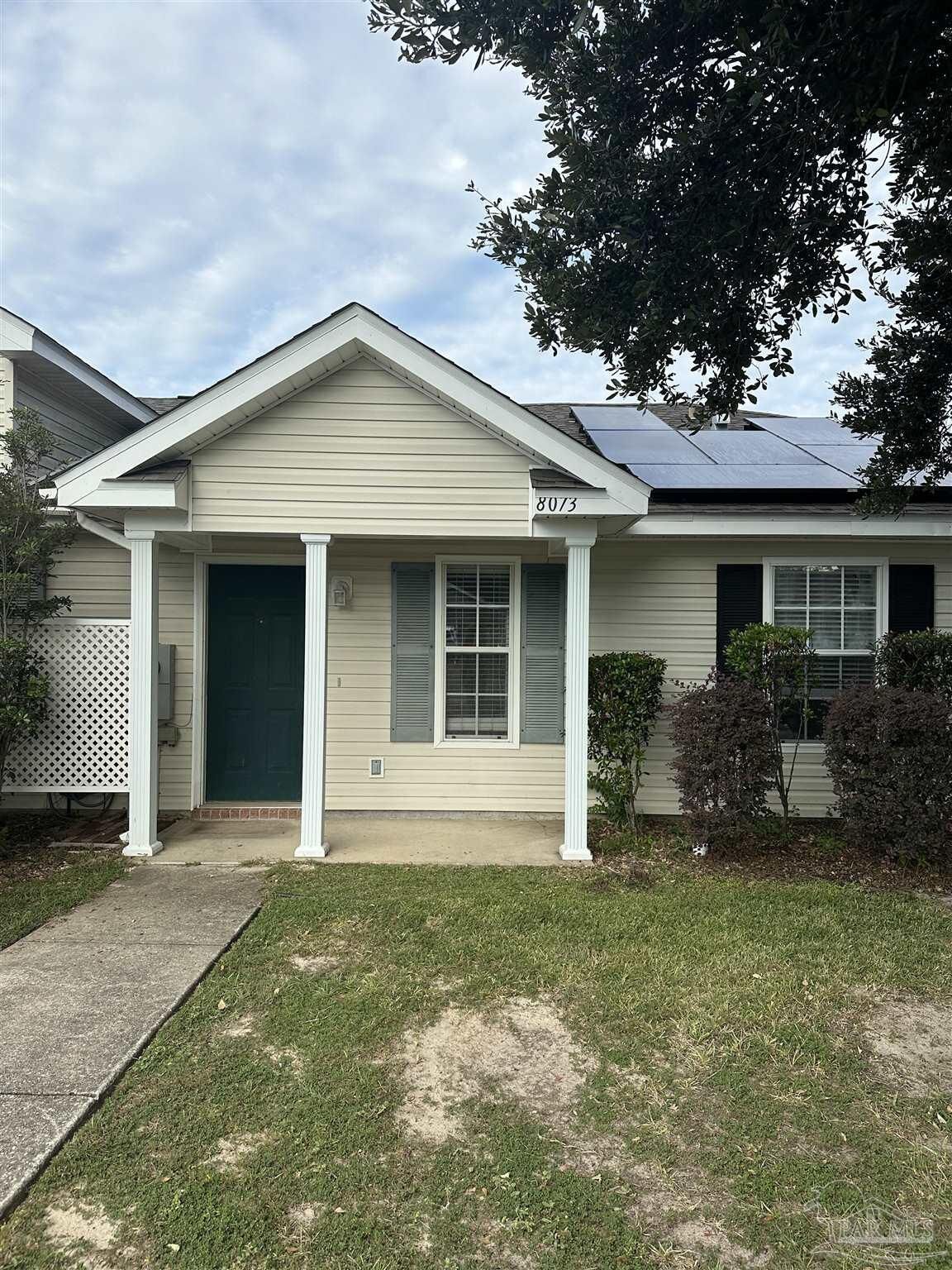 Property Photo: 8073 Stonebrook Dr FL 32514