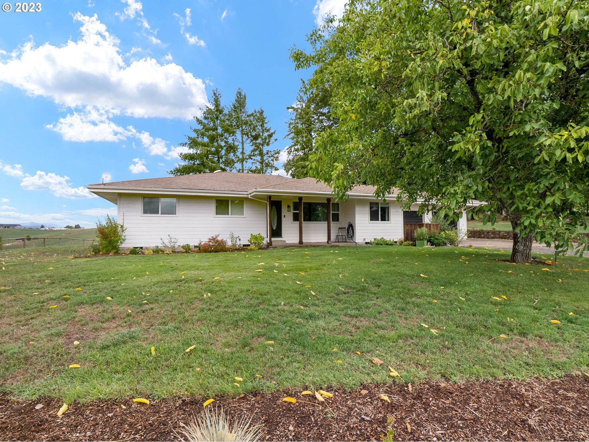 Property Photo: 40887 SW Lasalle Rd OR 97119