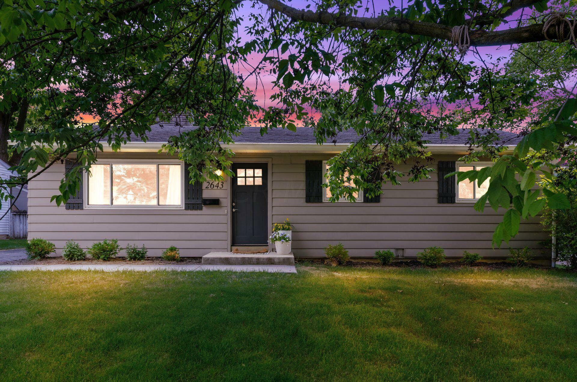 Property Photo:  2643 Shrewsbury Road  OH 43221 