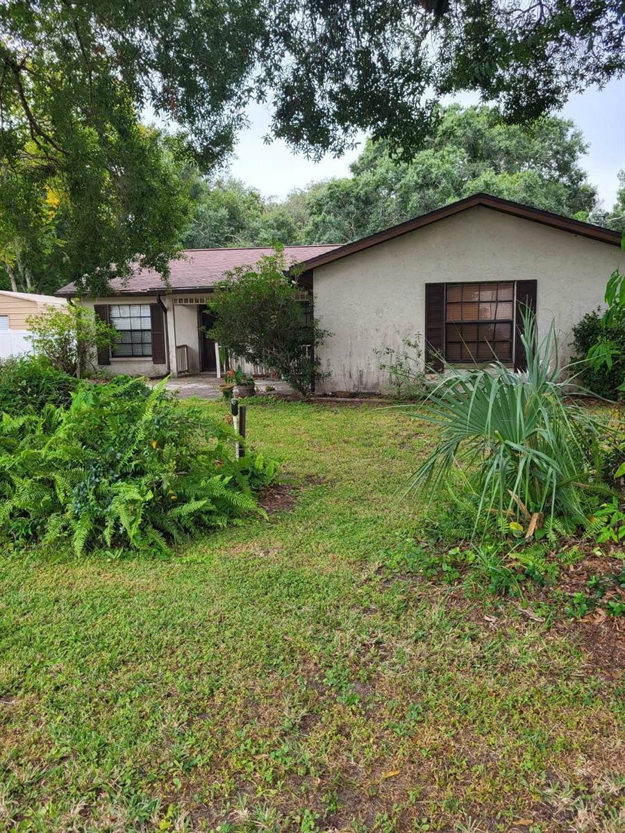 Property Photo:  604 SW 6th Avenue SW  FL 33570 