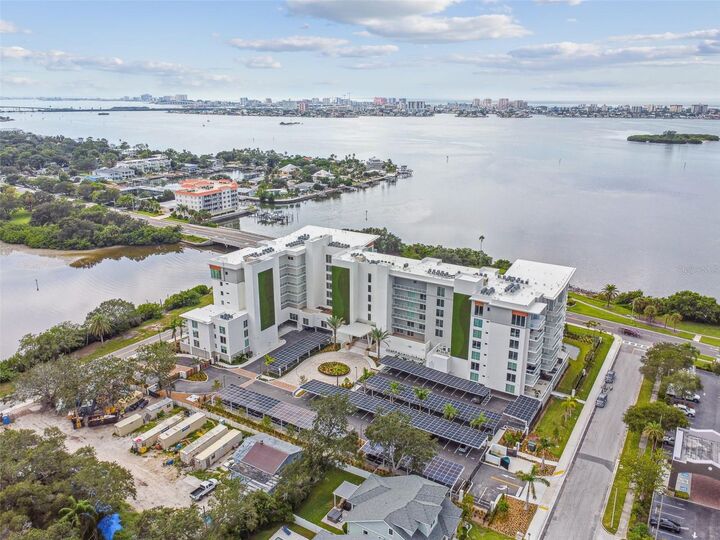 Property Photo:  1020 Sunset Point Road 108  FL 33755 