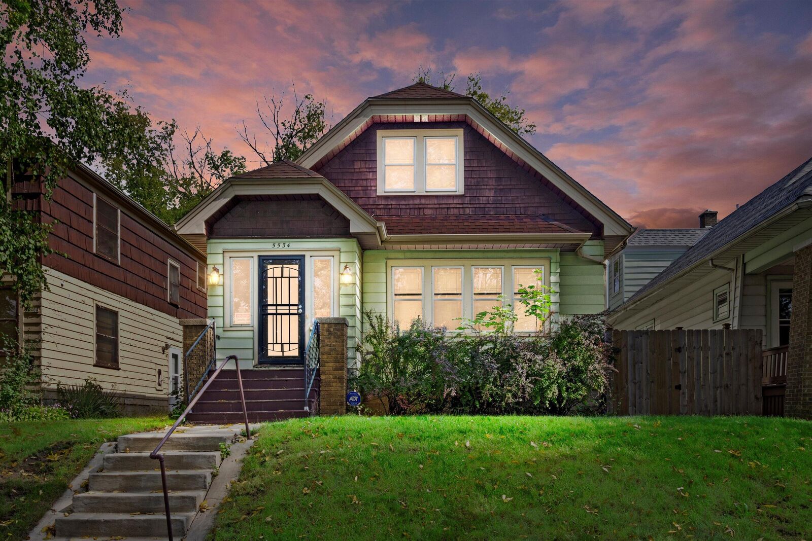 Property Photo:  5534 N 42nd St  WI 53209 