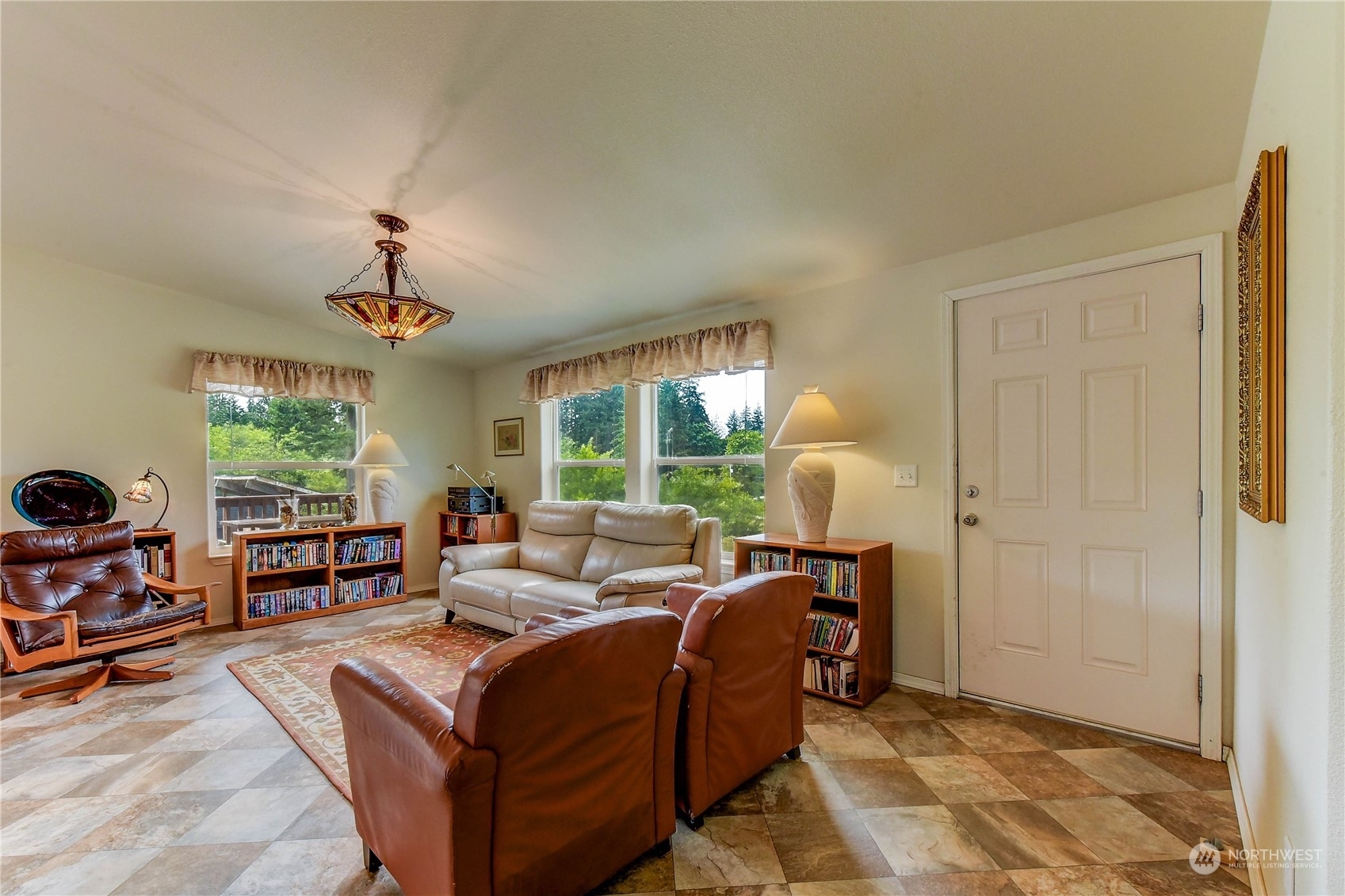 Property Photo: 12215 189th Avenue SE WA 98290